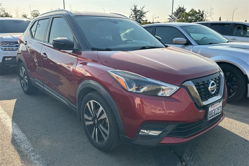 Used 2020 Nissan Kicks SR with VIN 3N1CP5DV3LL485790 for sale in Hanford, CA