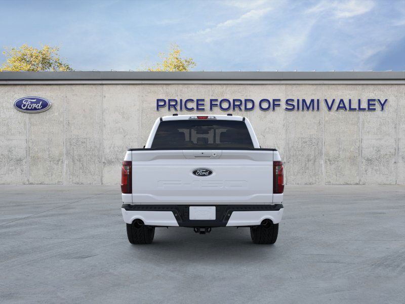 2025 Ford F-150 XLT photo 3