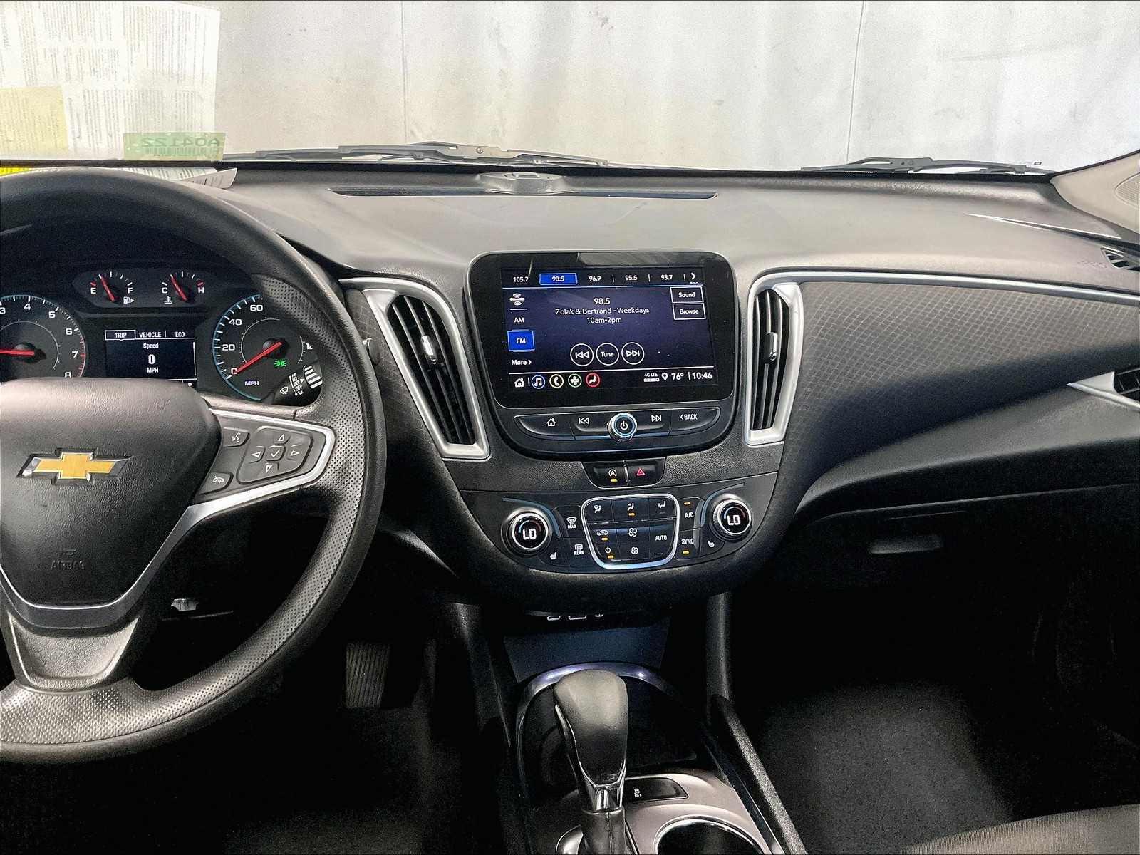 2022 Chevrolet Malibu 1LT photo 16