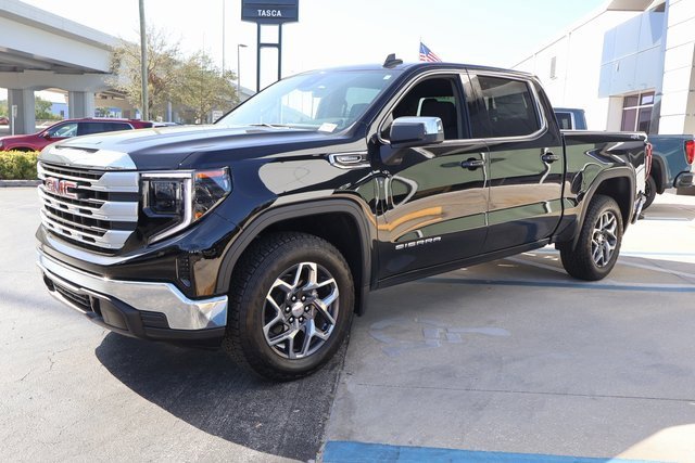 2025 Gmc Sierra 1500 SLE photo 3