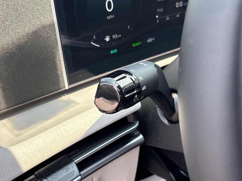 2025 Hyundai Tucson Hybrid SEL Convenience photo 13