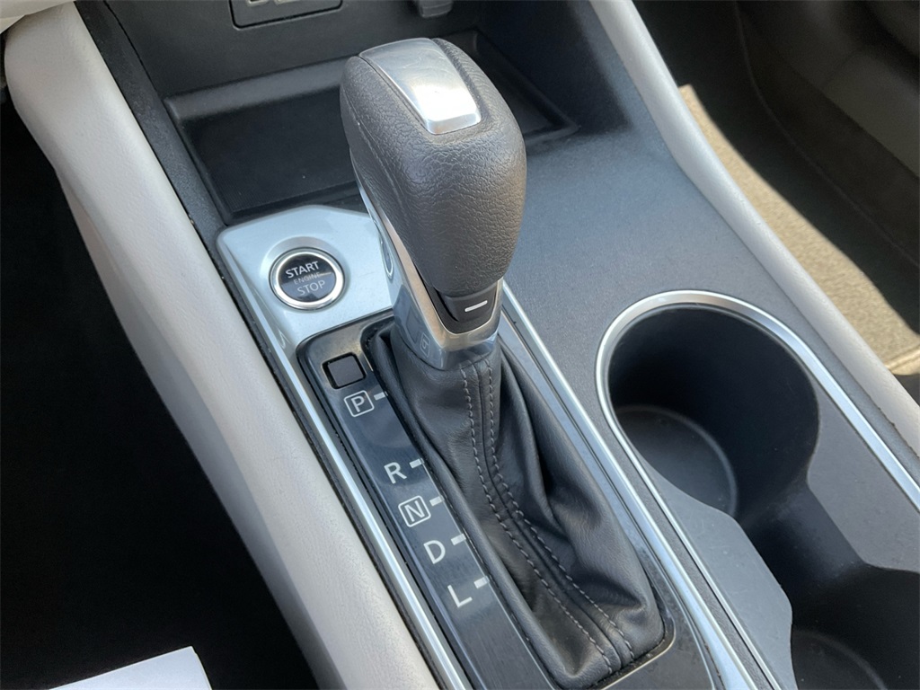 2022 Nissan Altima 2.5 SV photo 32