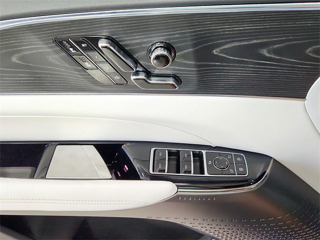 2024 Cadillac Lyriq Sport photo 31