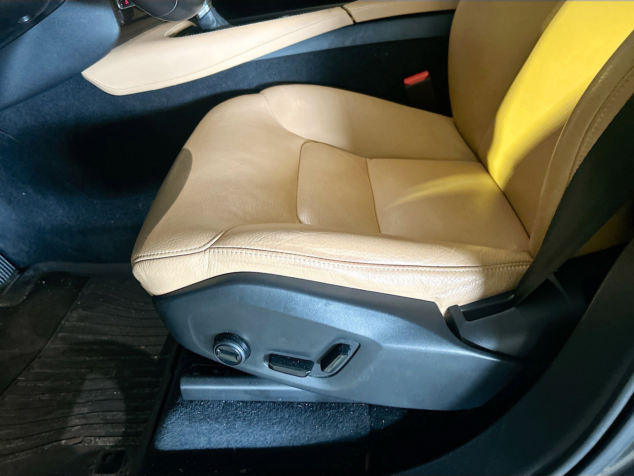 2019 Volvo XC90 Momentum AWD photo 18