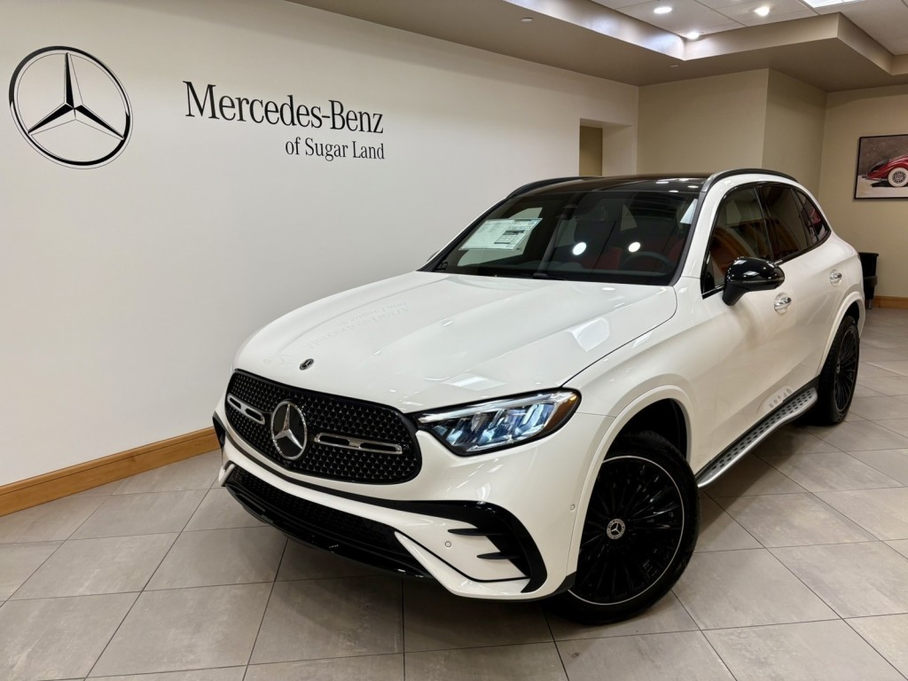 2026 Mercedes-Benz GLC Base's photo
