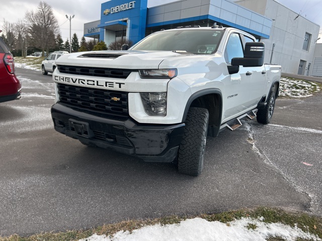 2022 Chevrolet Silverado 2500HD Custom photo 3