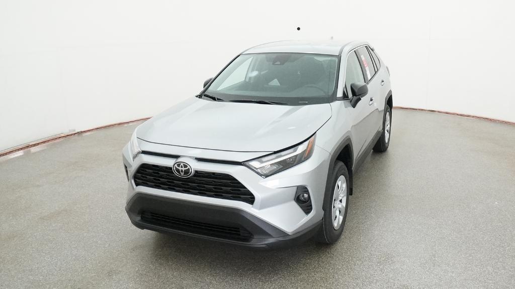 2025 Toyota RAV4 LE photo 5