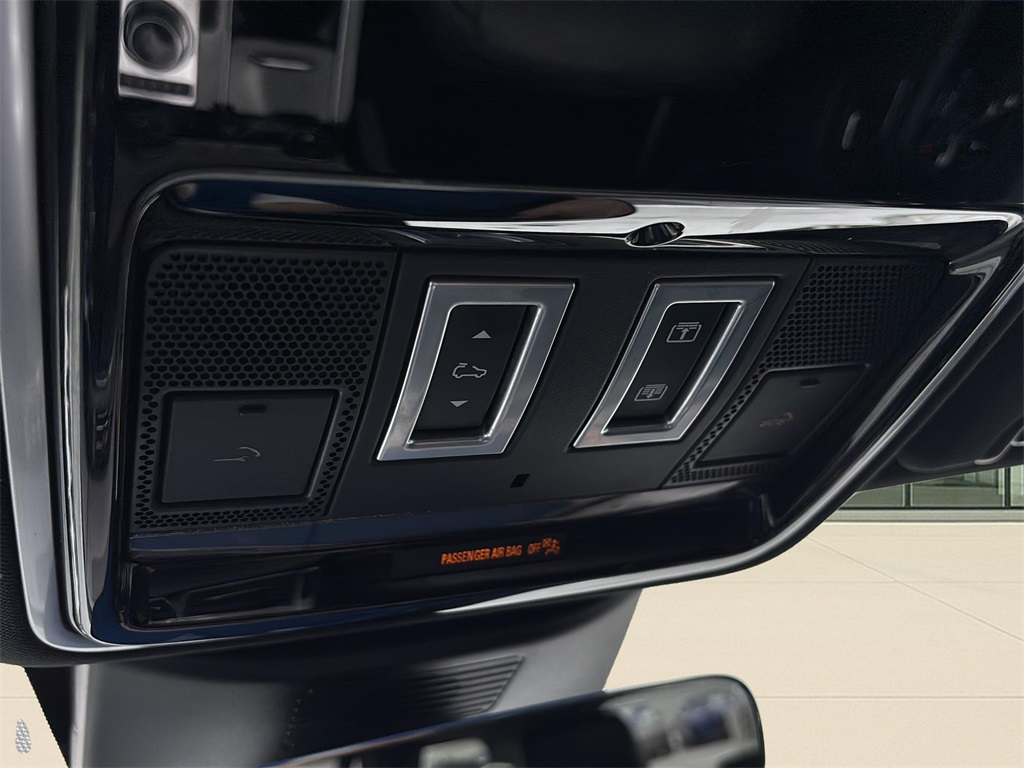 2019 Land Rover Range Rover SuperCharged photo 9
