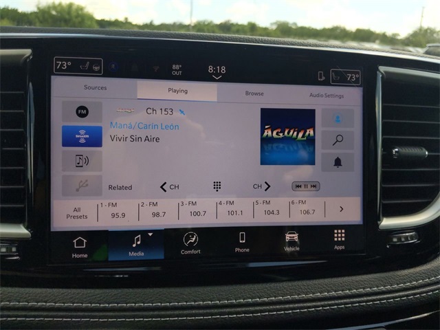 2026 Chrysler Pacifica photo 18