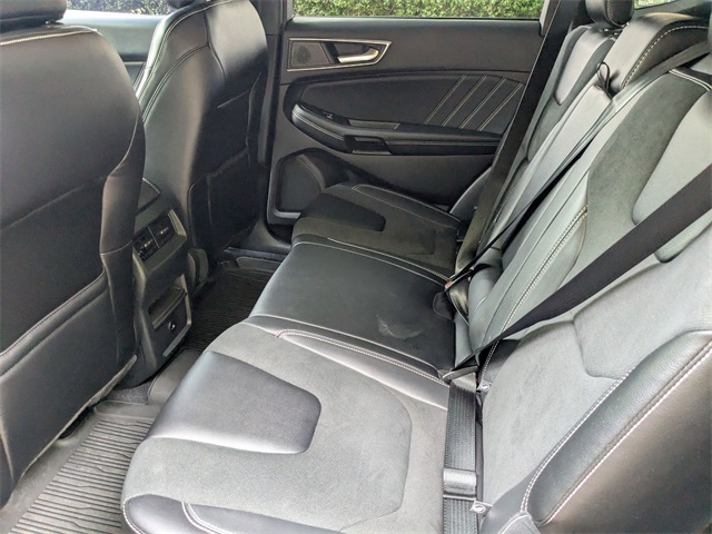 2023 Ford Edge ST photo 24