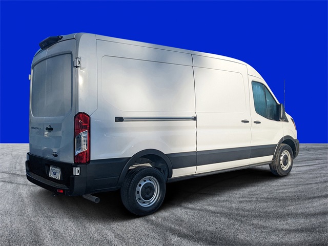 2025 Ford Transit Cargo Van photo 3