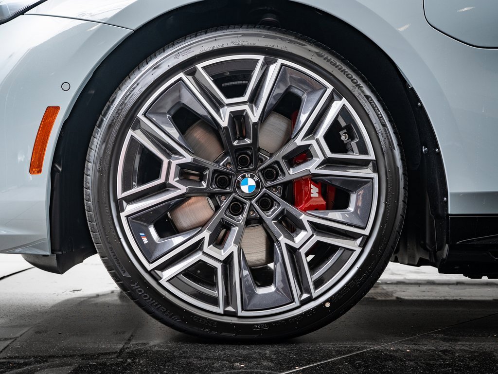2026 Bmw 550e 550e xDrive photo 12