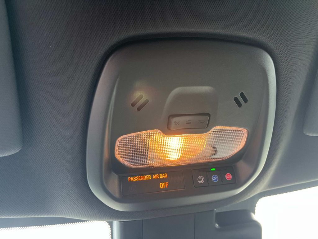 2025 Chevrolet Trax photo 25