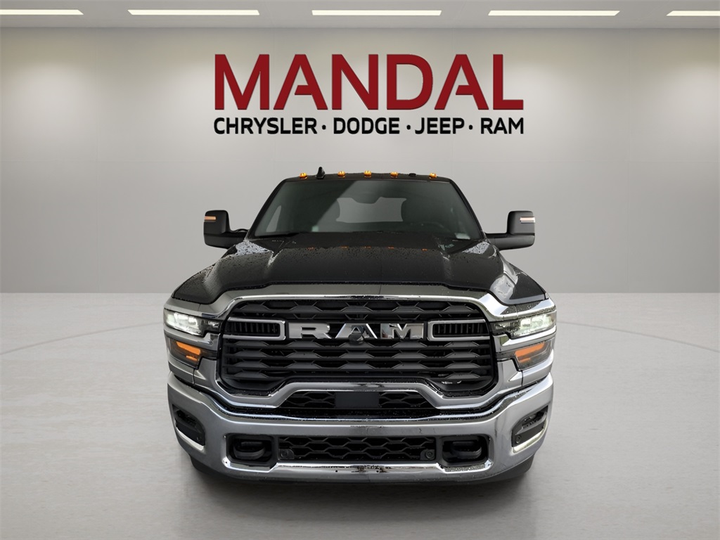 2025 Ram 2500 Tradesman photo 3