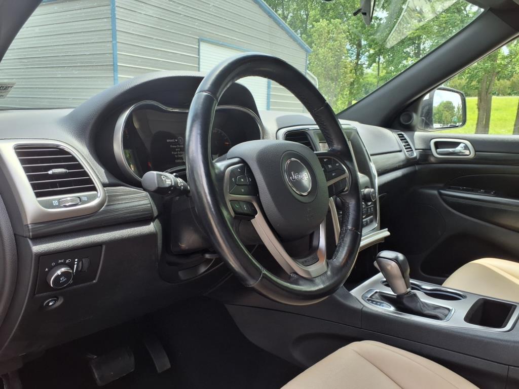2020 Jeep Grand Cherokee Laredo E photo 8