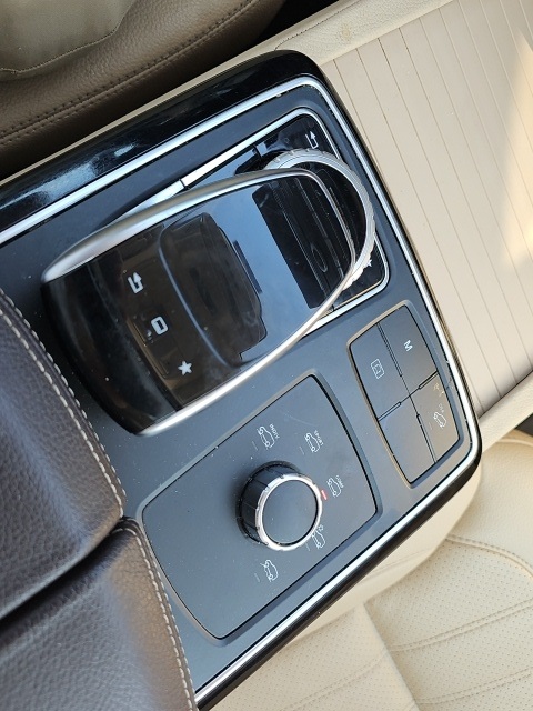 2016 Mercedes Benz GLE 350 4MATIC photo 21
