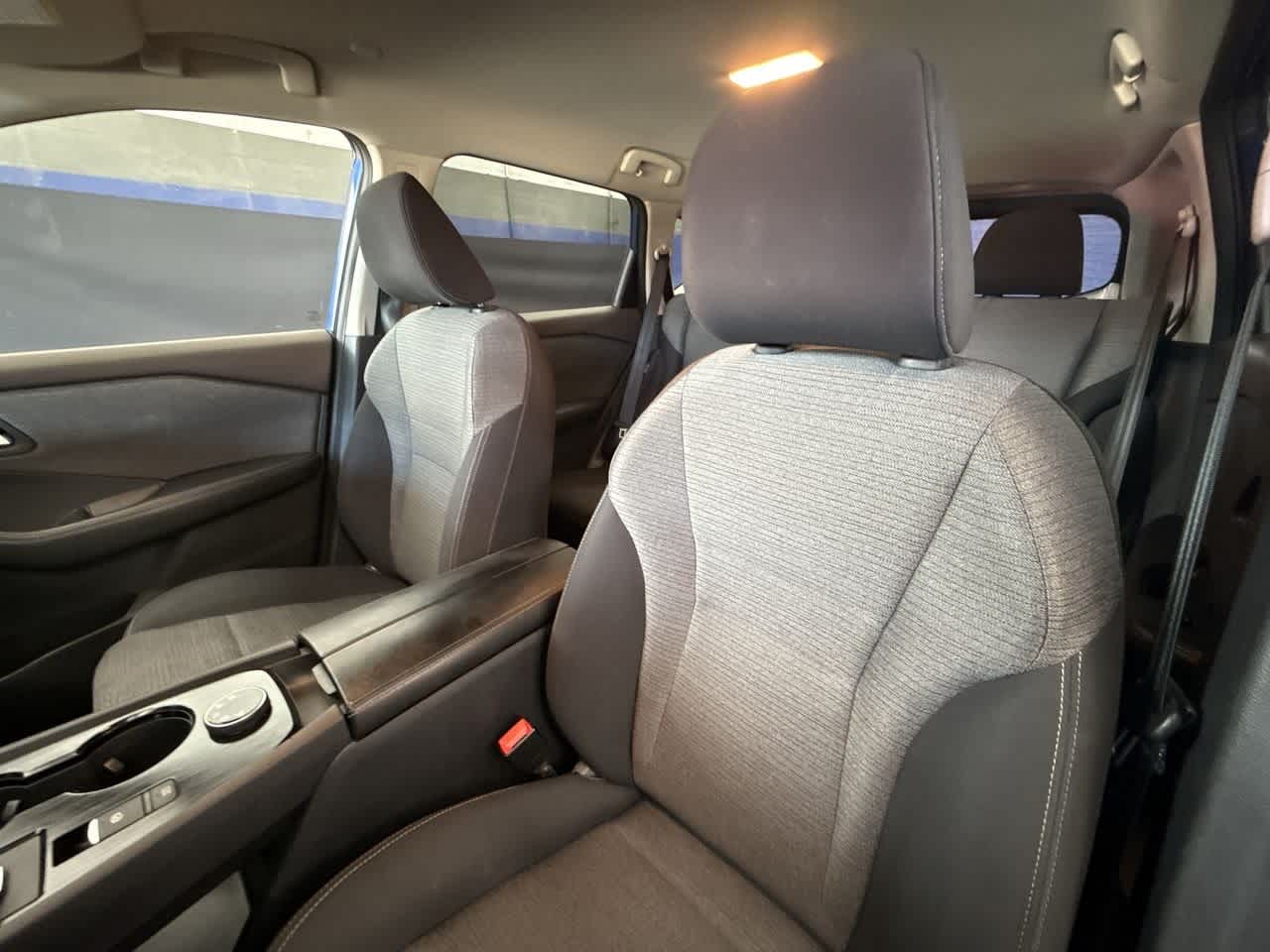 2023 Nissan Rogue SV photo 13