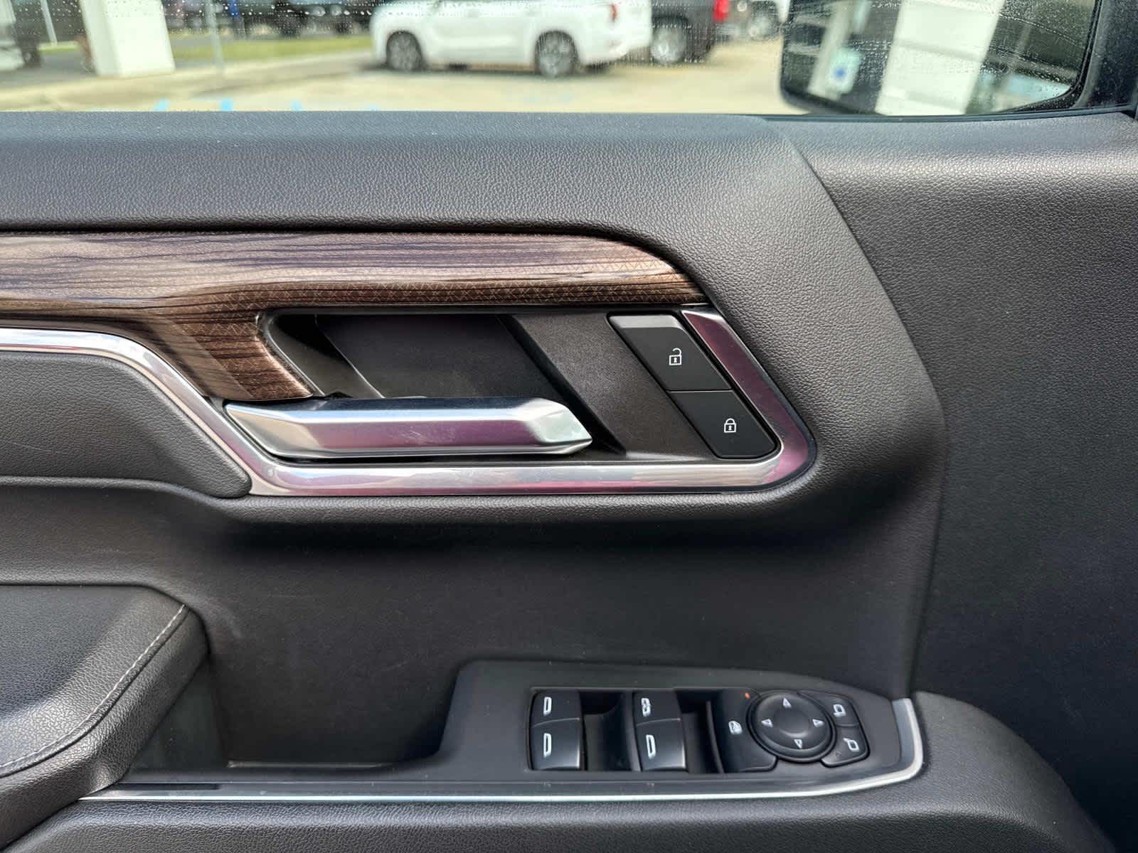 2023 Chevrolet Silverado LT photo 11