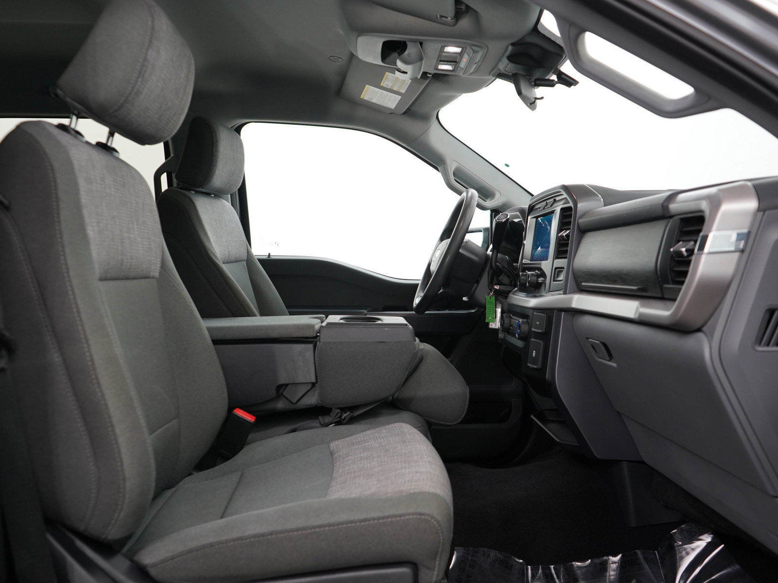 2023 Ford F-150 XLT photo 9