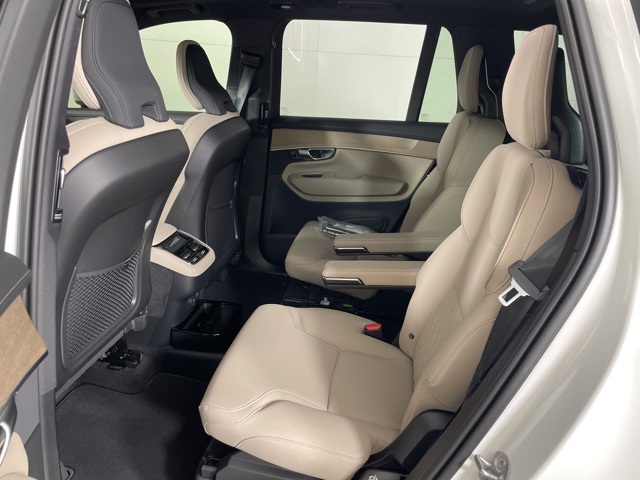 2026 Volvo XC90 AWD Plus photo 37
