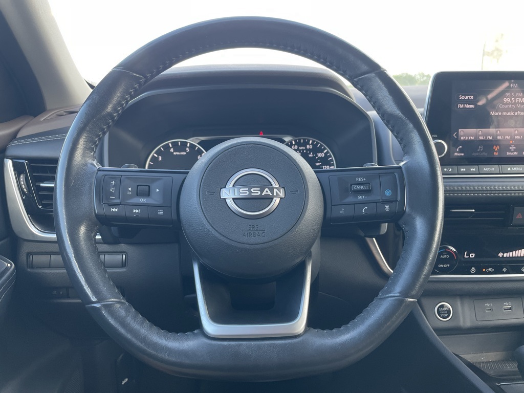 2022 Nissan Rogue SV photo 7