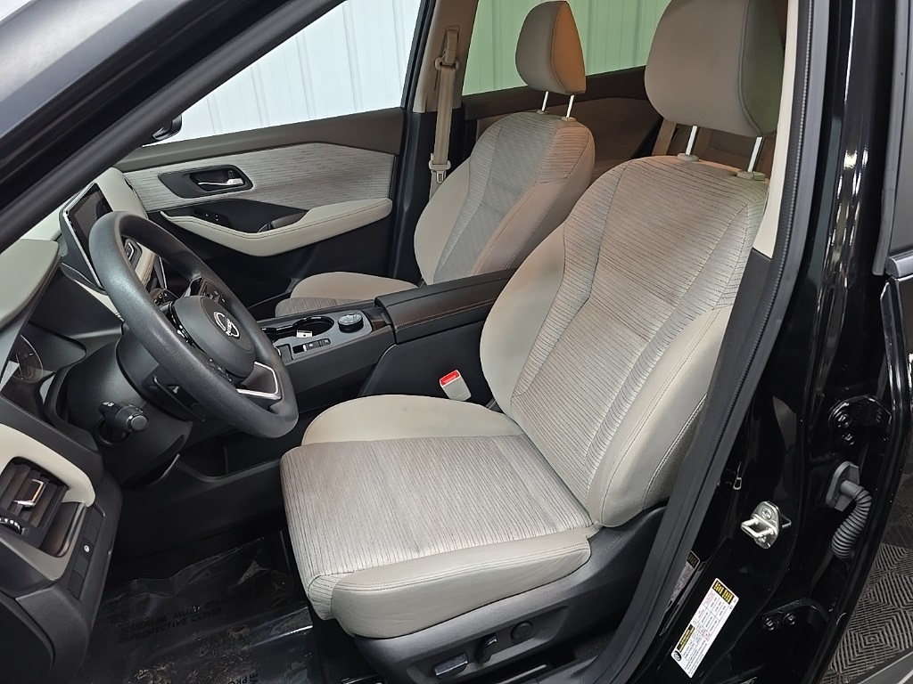 2023 Nissan Rogue SV photo 28
