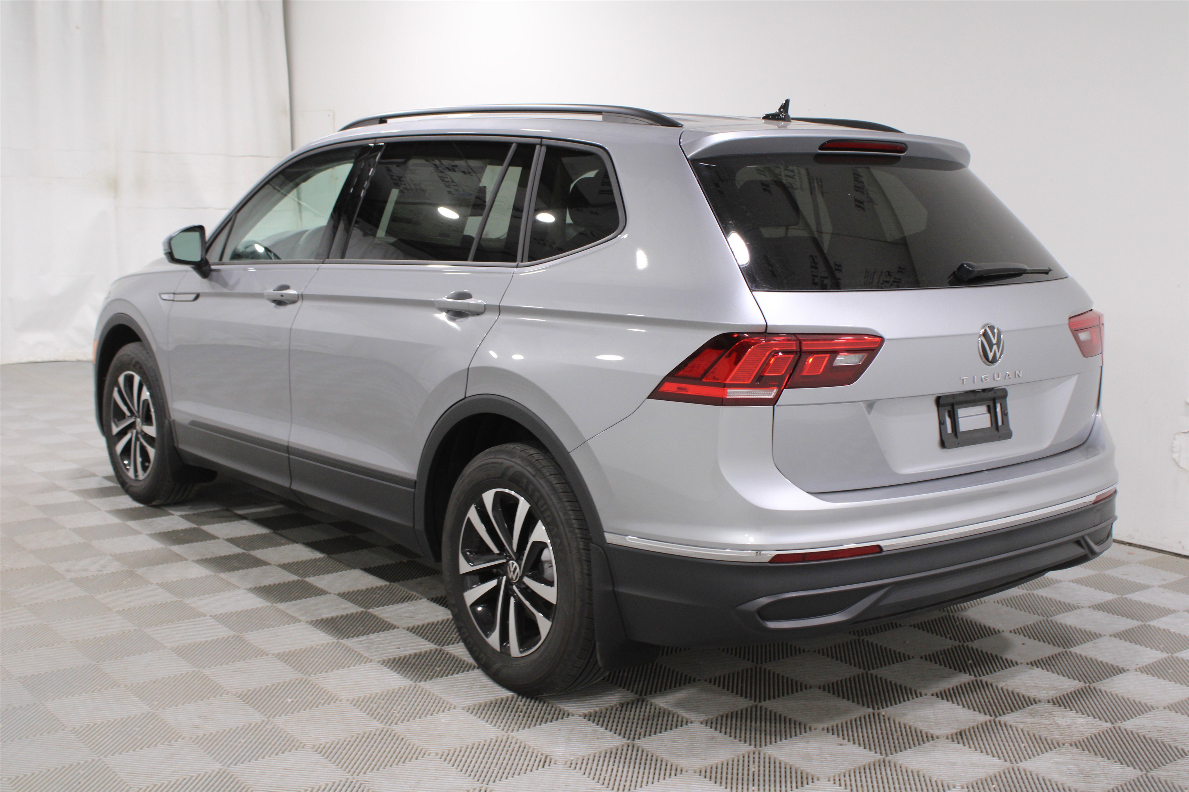 2024 Volkswagen Tiguan S photo 20