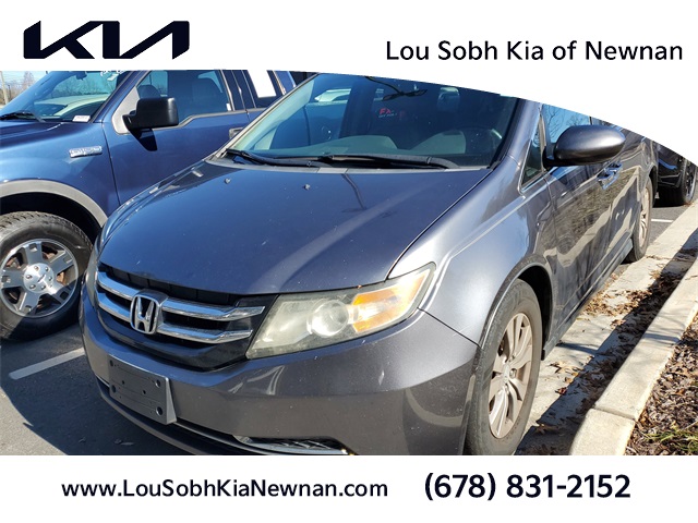 2016 Honda Odyssey SE's photo