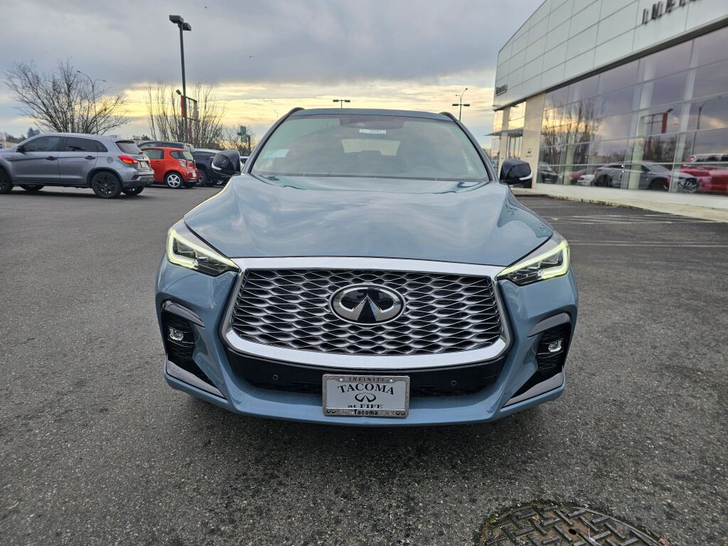 2025 Infiniti QX55 Essential photo 2