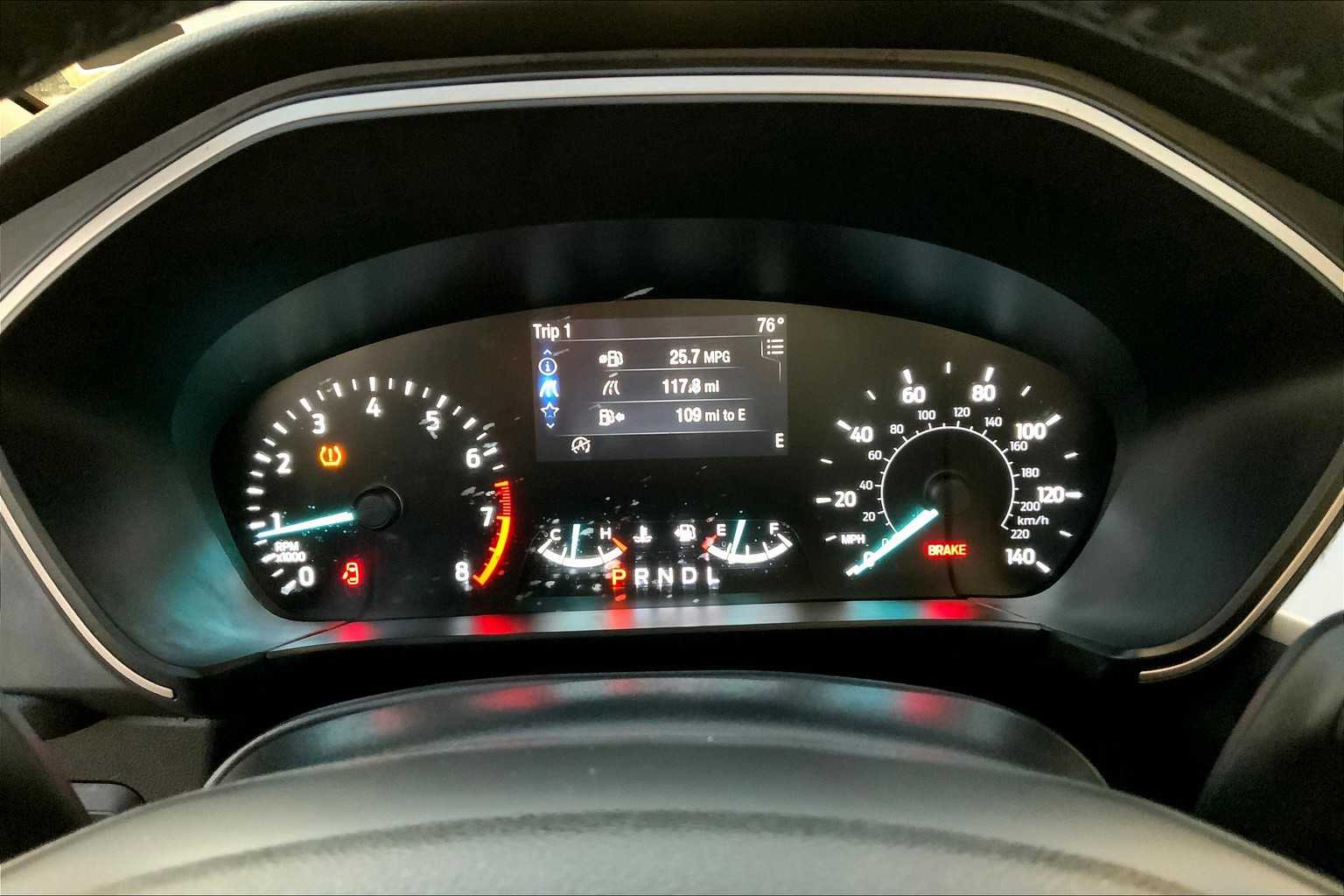 2020 Ford Escape SEL photo 21