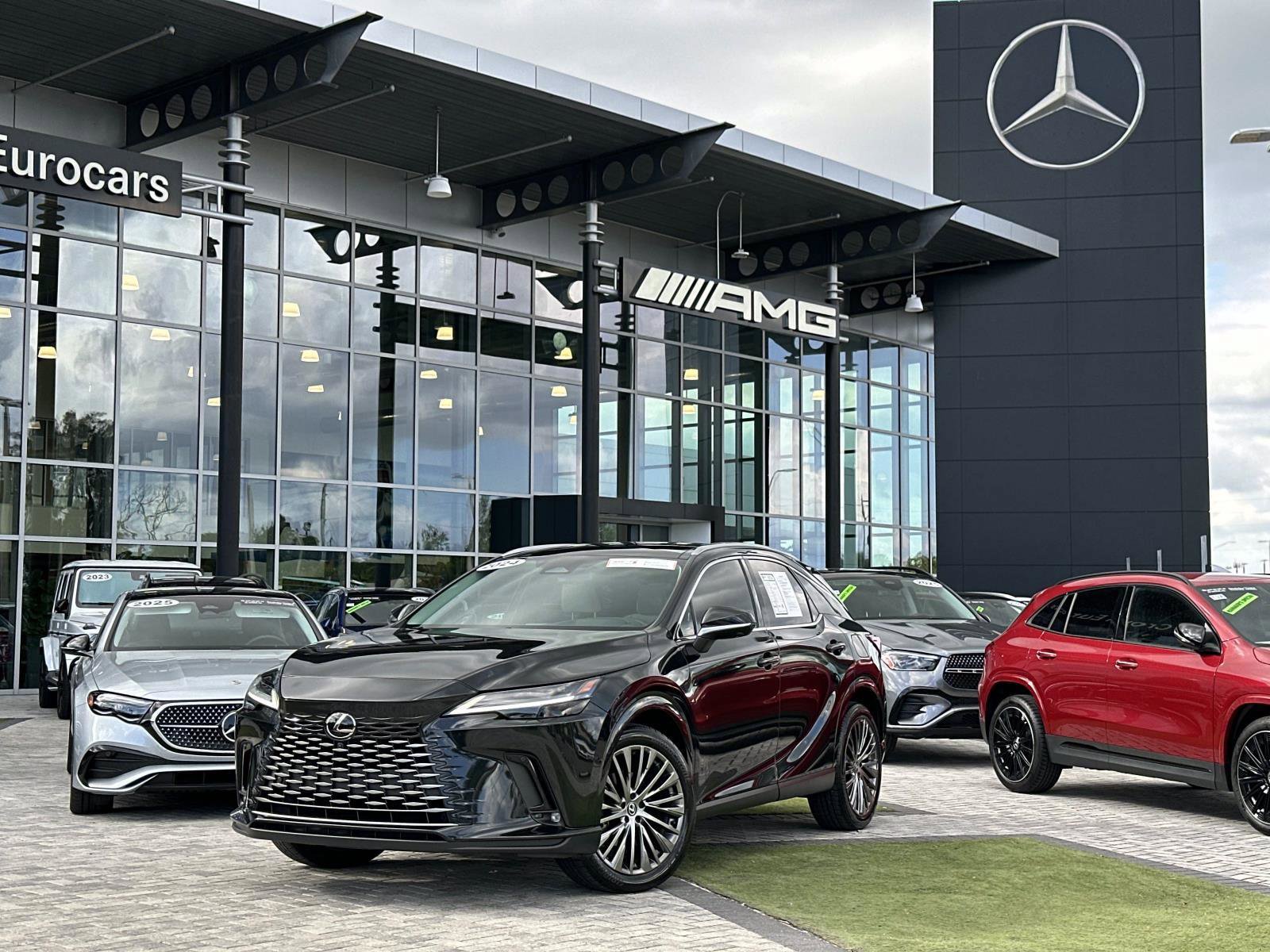 2024 Lexus RX 350's photo