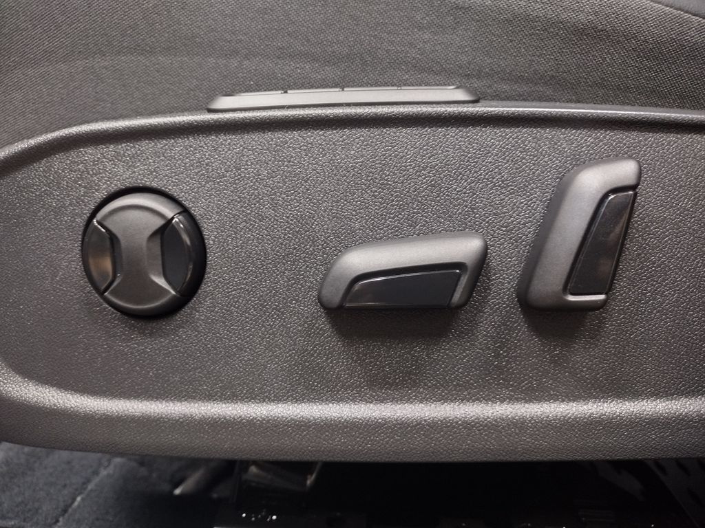 2021 Volkswagen ID.4 Pro S photo 19