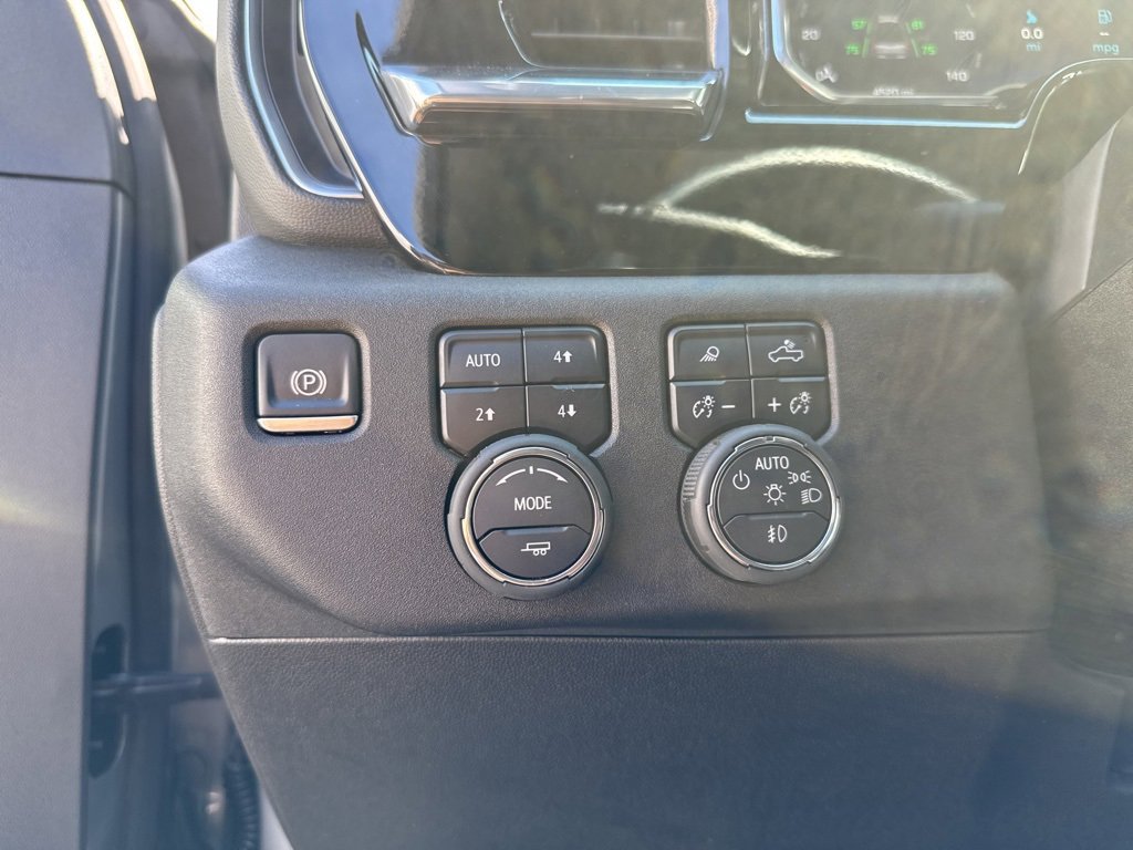 2025 Chevrolet Silverado 3500HD LTZ photo 32