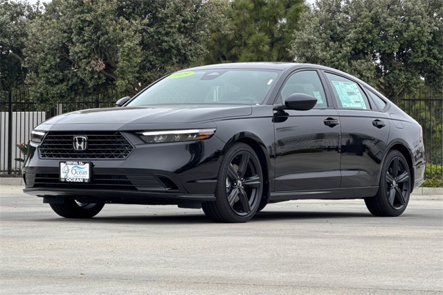 2025 Honda Accord Hybrid Sport-L photo 6