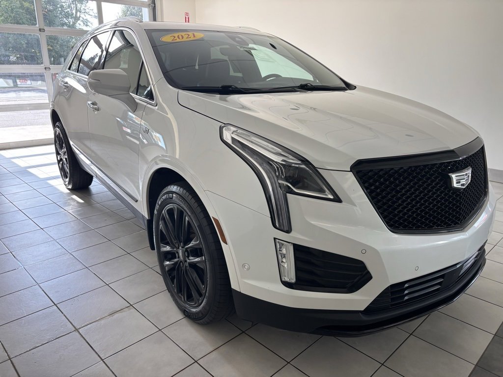 2021 Cadillac XT5 Premium Luxury photo 2