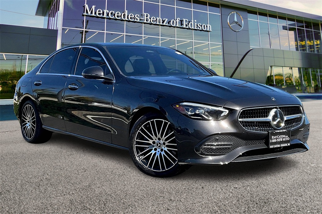 2025 Mercedes-Benz C-Class Sedan C 300's photo