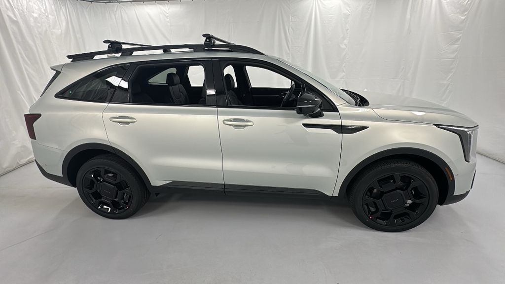 2026 Kia Sorento X-Line SX Prestige photo 2