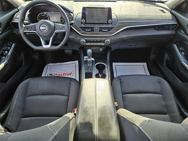 2023 Nissan Altima 2.5 SV photo 12