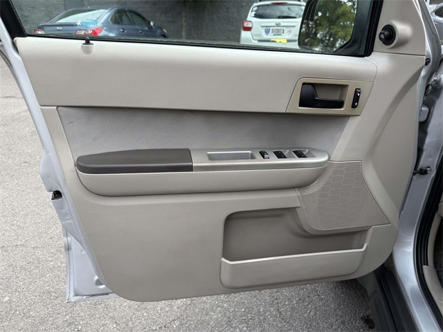 2010 Ford Escape Hybrid photo 24