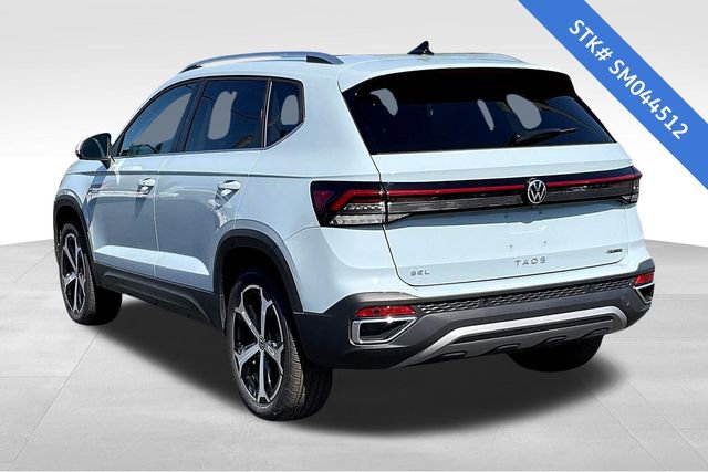 2025 Volkswagen Taos SEL photo 3