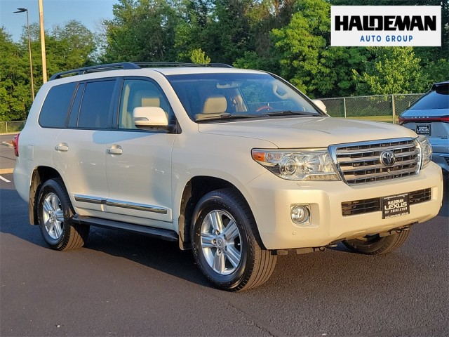 Pre-Owned 2013 Toyota Land Cruiser Base 4D Sport Utility in ...