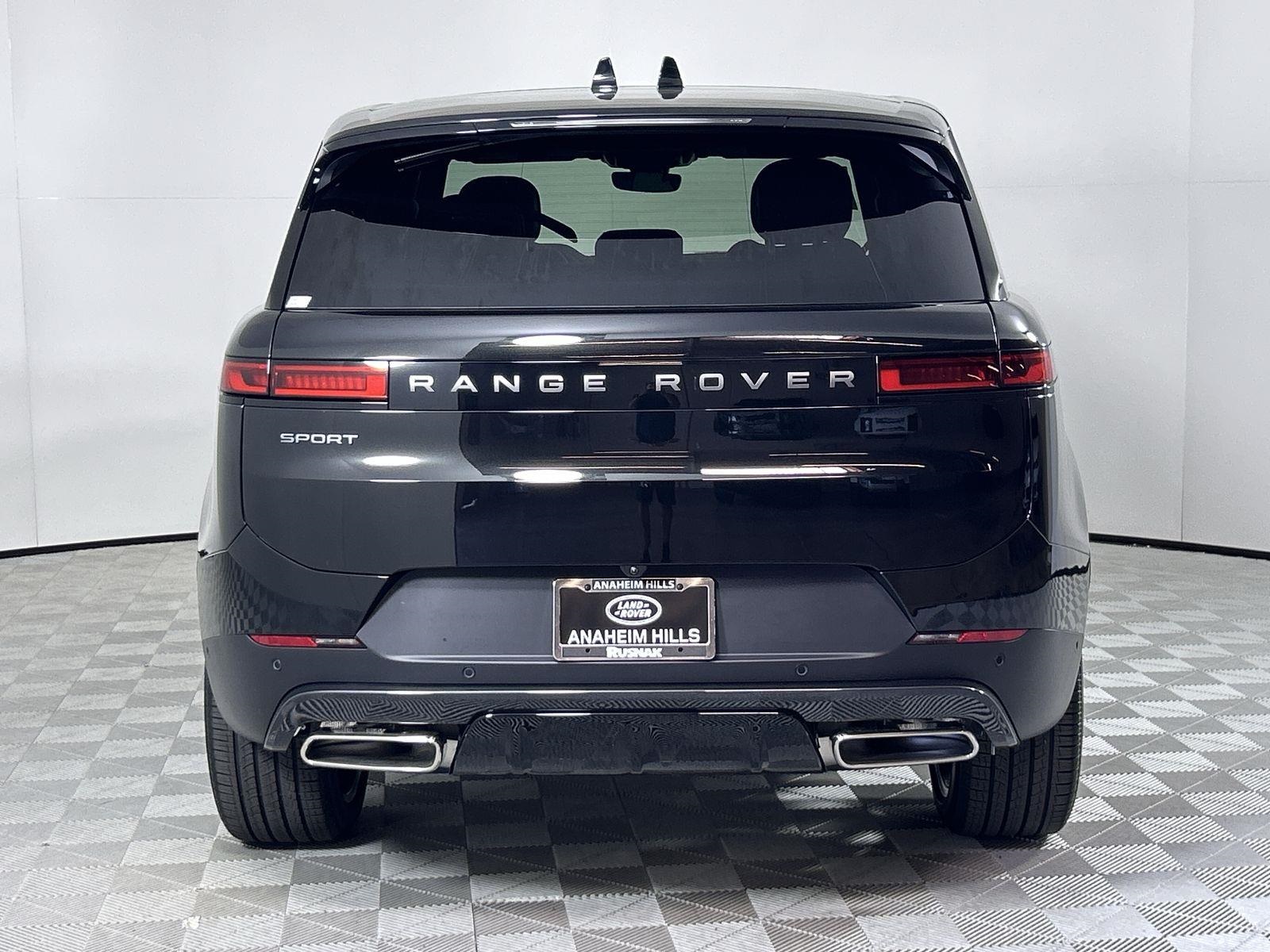 2025 Land Rover Range Rover Sport SE photo 2