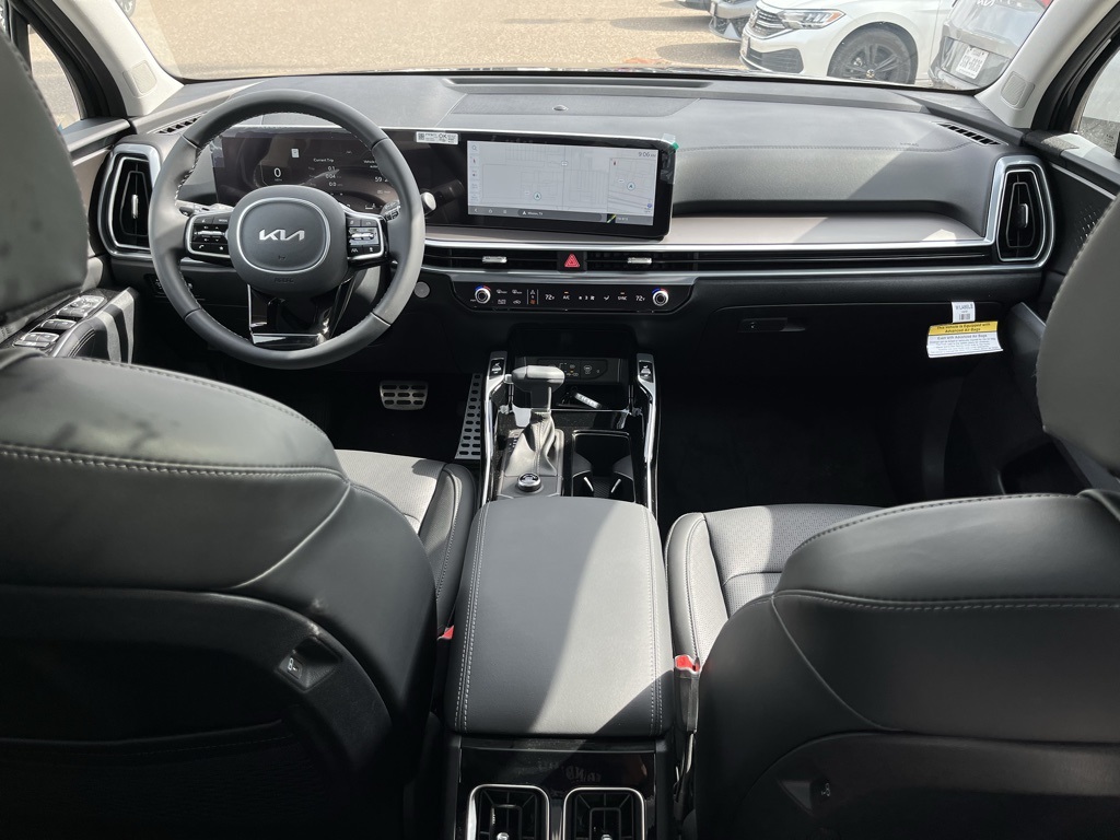 2025 Kia Sorento SX photo 11