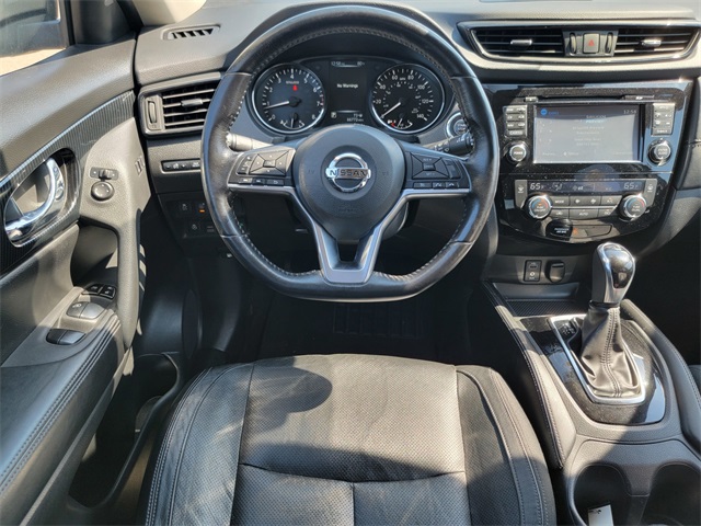 2017 Nissan Rogue SL photo 22