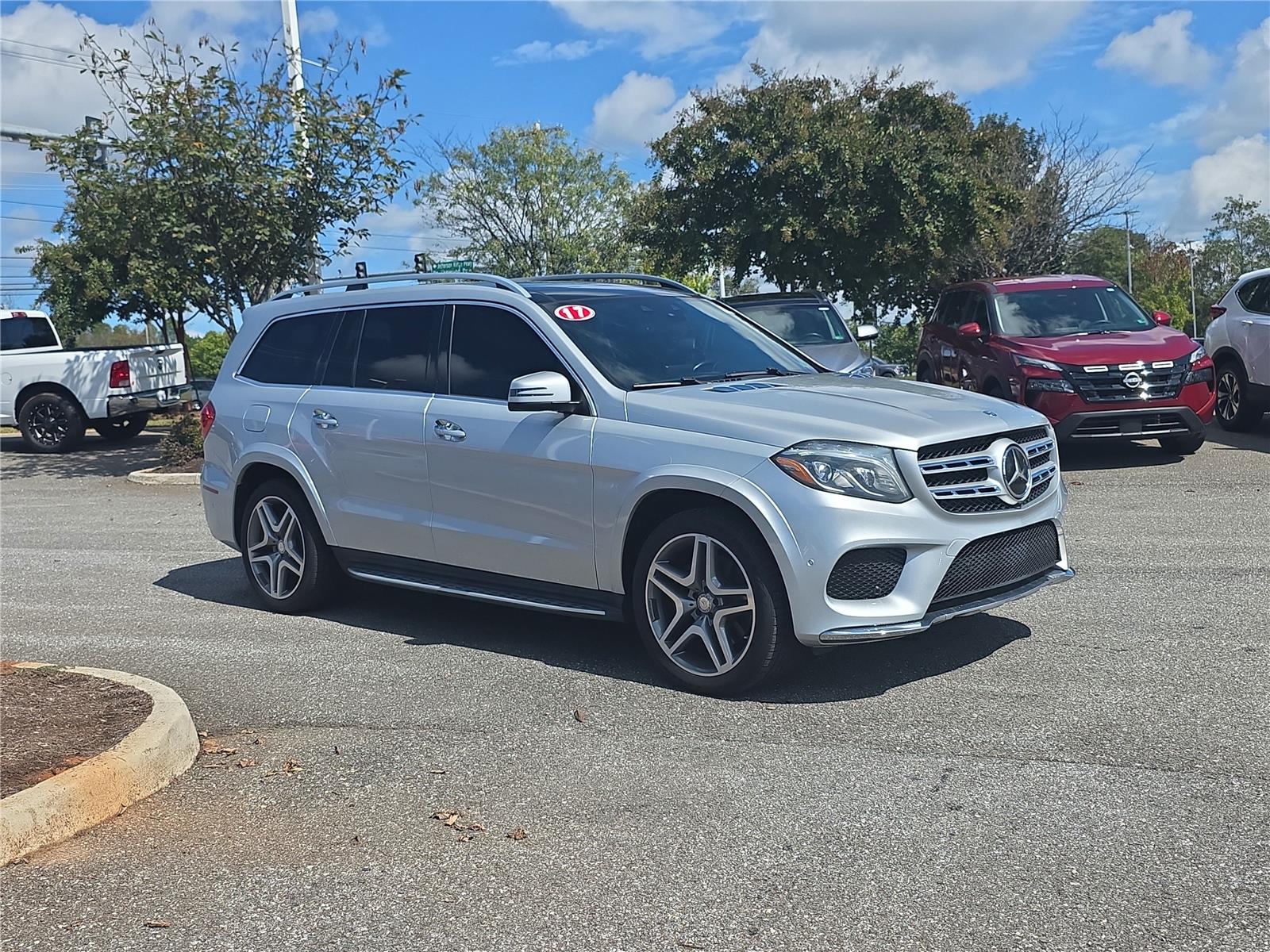 2017 Mercedes Benz GLS 550 4MATIC photo 2