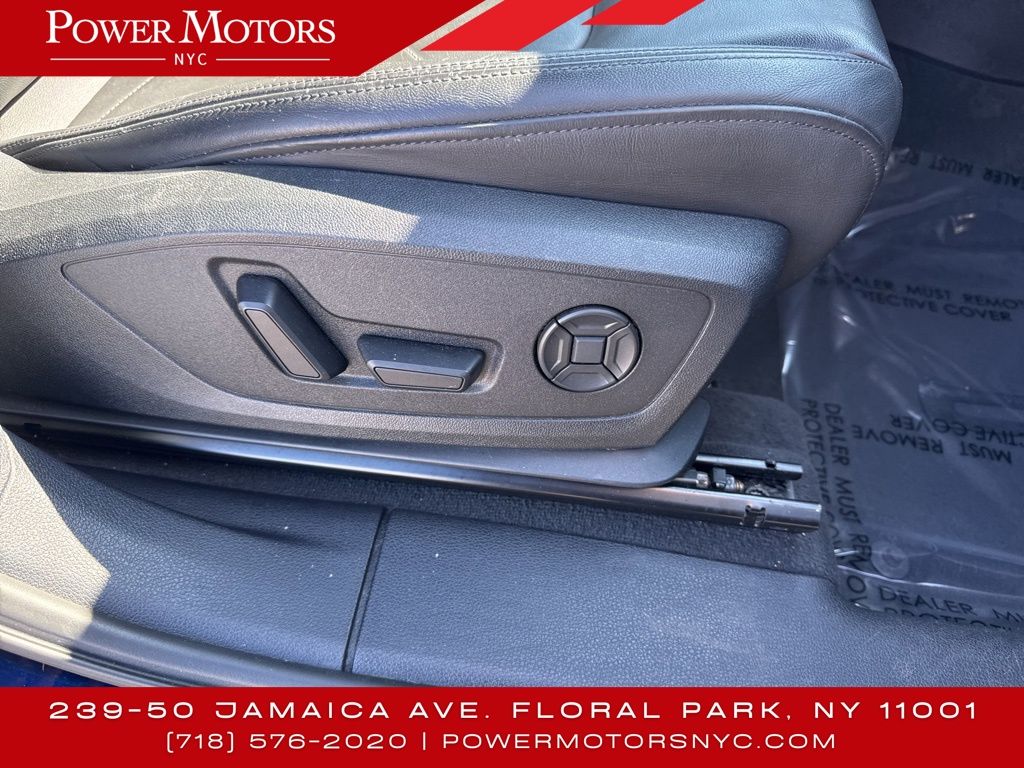 2023 Audi Q3 S line Premium photo 16