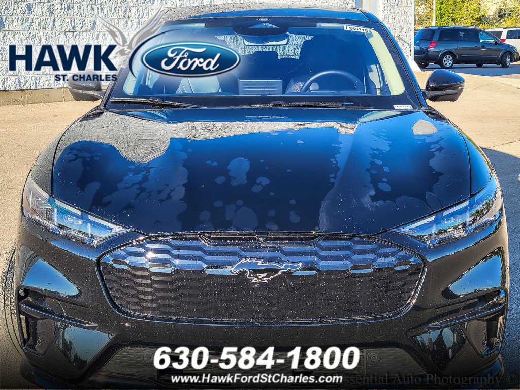 2025 FORD MUSTANG MACH-E - Image 3