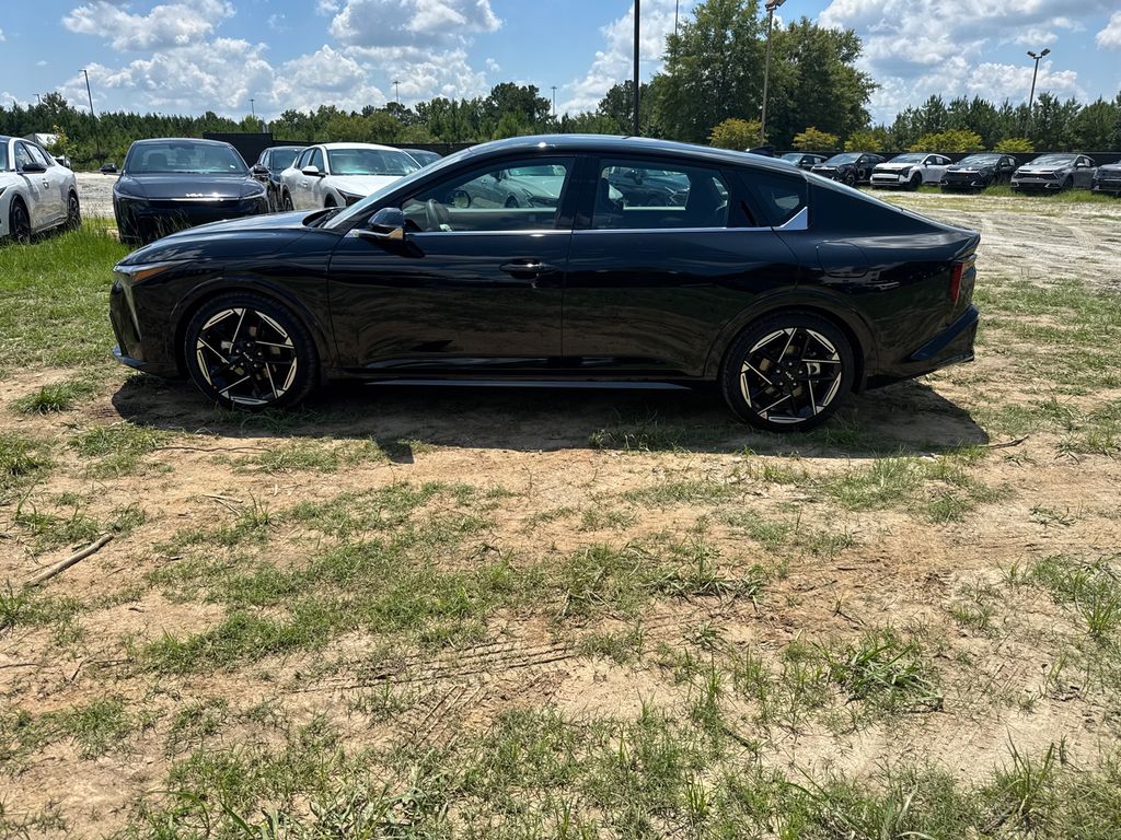 2025 Kia K4 GT-Line photo 6