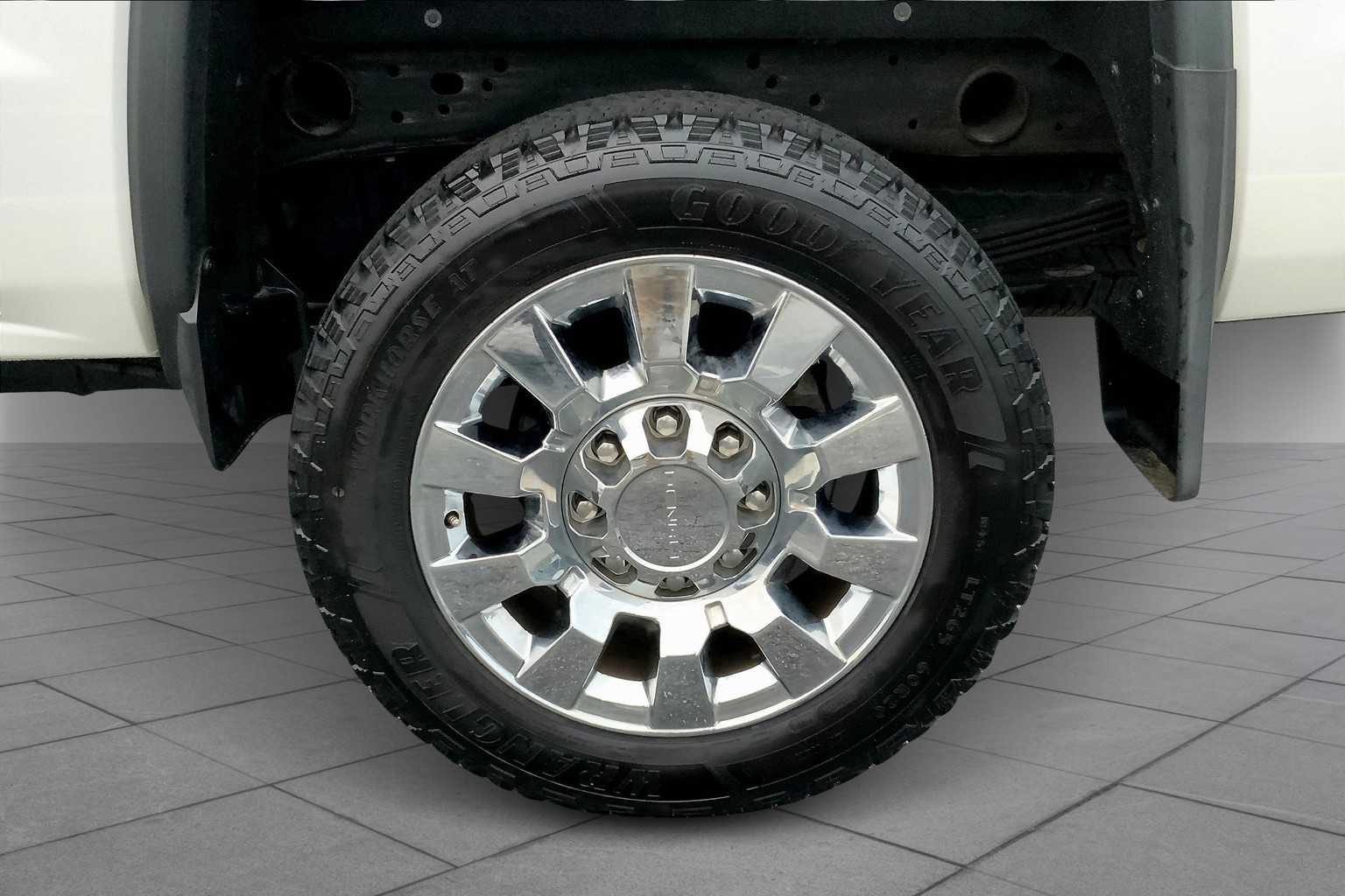 Image 9 of Pre-Owned 2019 GMC Sierra 2500HD Denali - In-Stock
