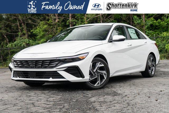 2025 Hyundai Elantra Limited's photo